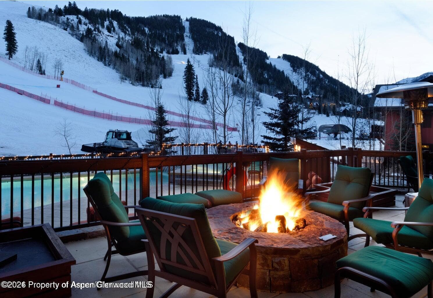 75 Prospector Road 2304 Fw 1,9,10 Fl, Aspen, CO 81611 - Photo 1