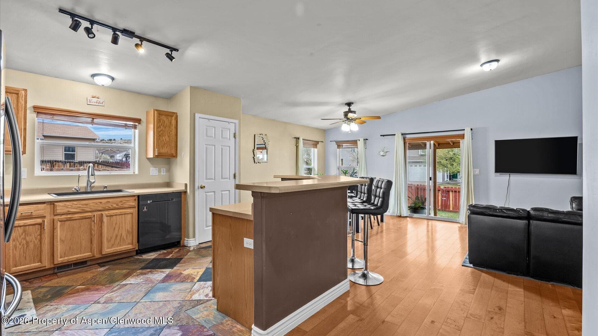 2606 Shawnee Court, Rifle, CO 81650 - Photo 7