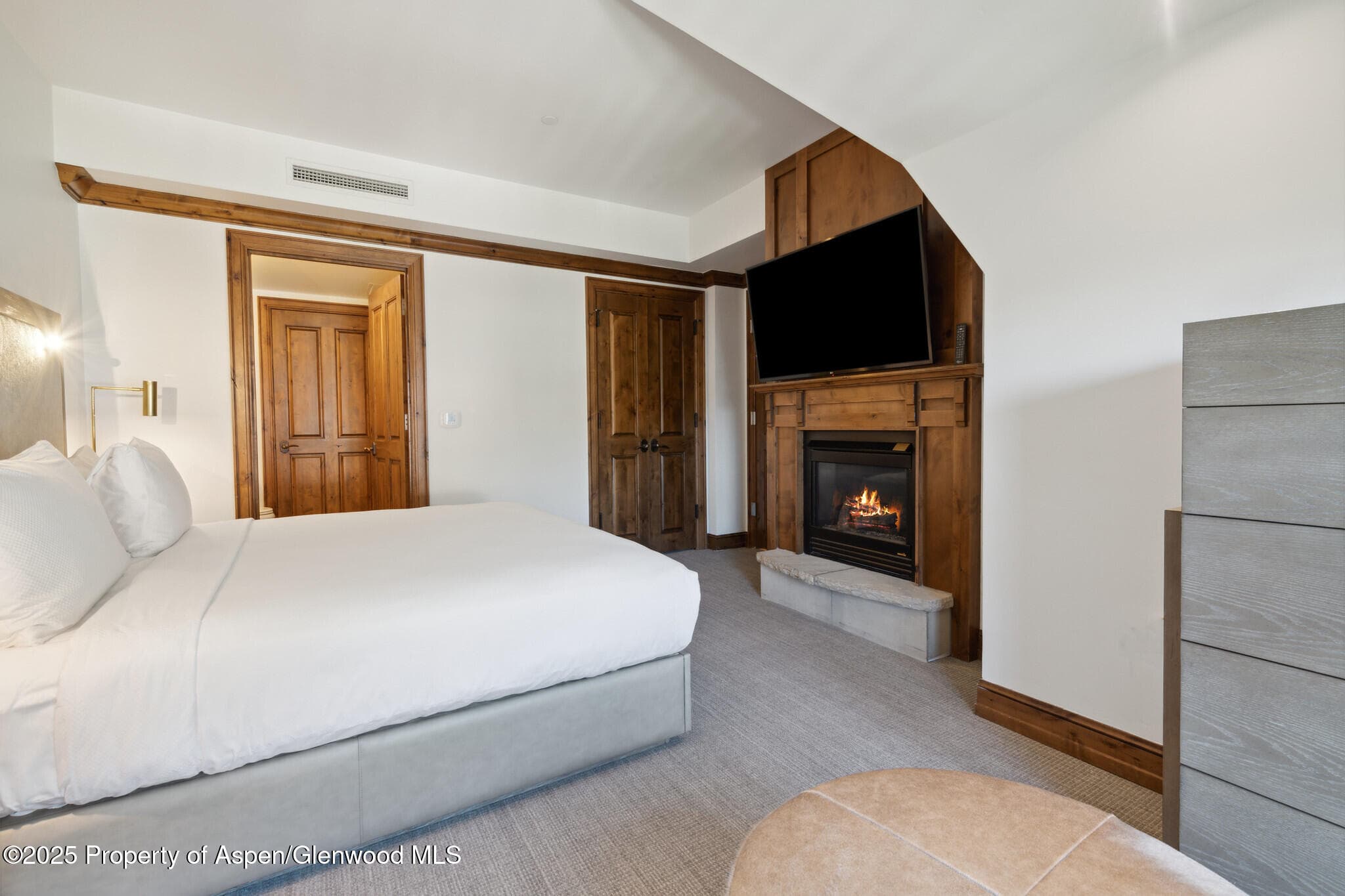 415 E Dean St, Unit 48, Week 8, Aspen, CO 81611 - Photo 15