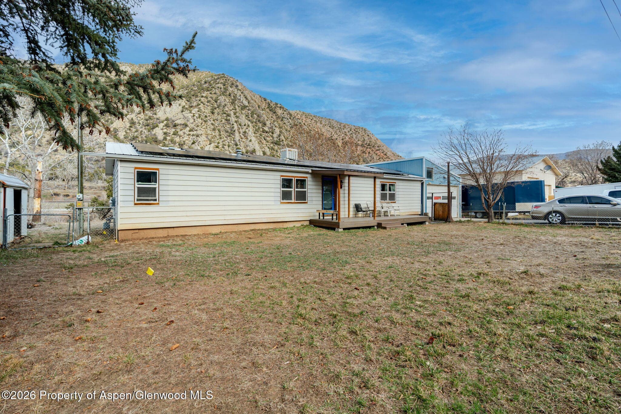 402 Apple Drive, New Castle, CO 81647 - Photo 3