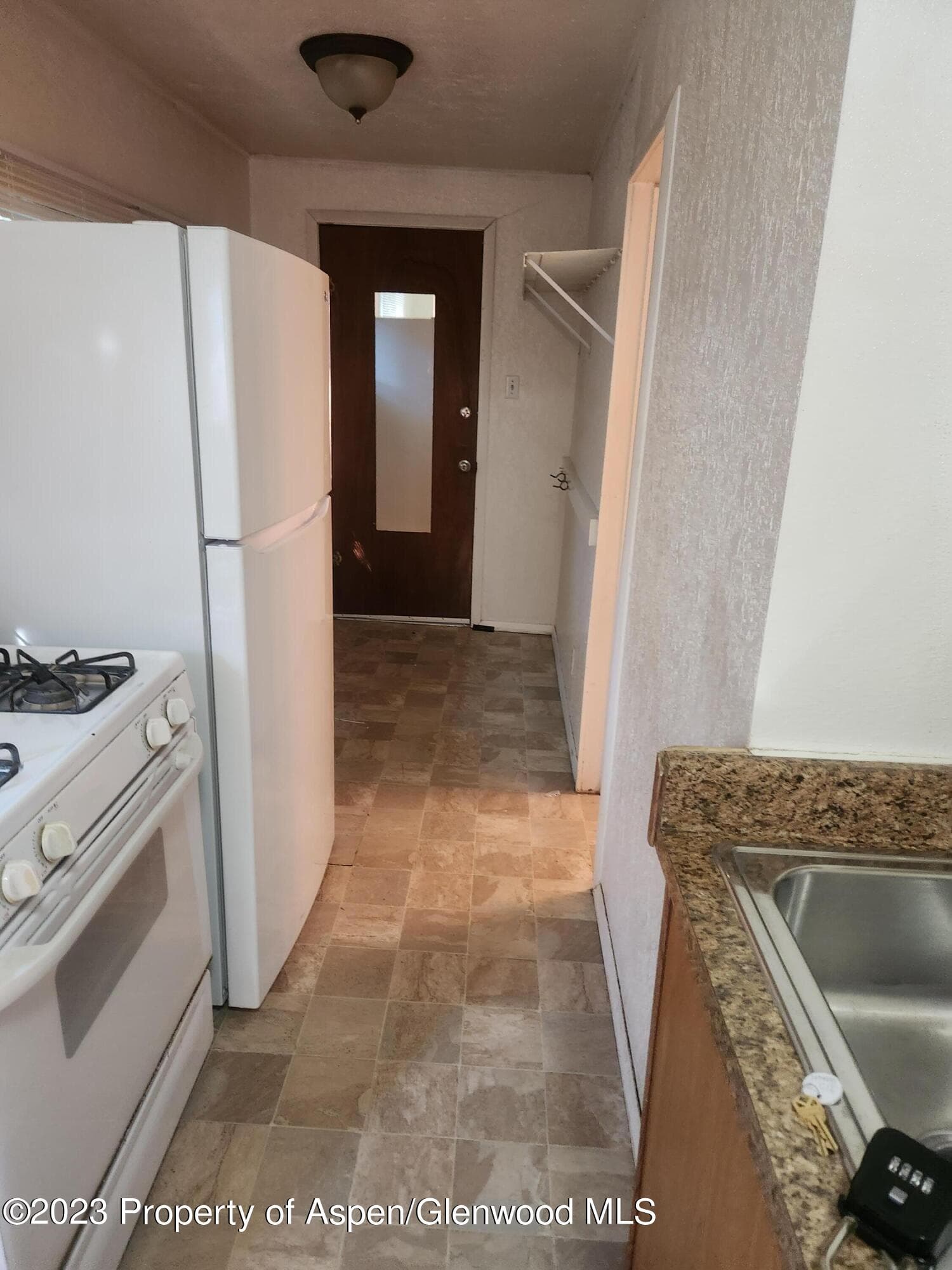 915 Bennett Avenue, Glenwood Springs, CO 81601 - Photo 4