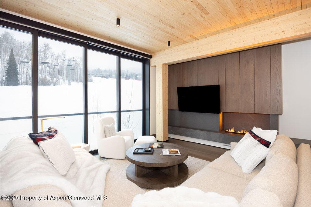 180 Wood Road 302, Snowmass Village, CO 81615 - Photo 7