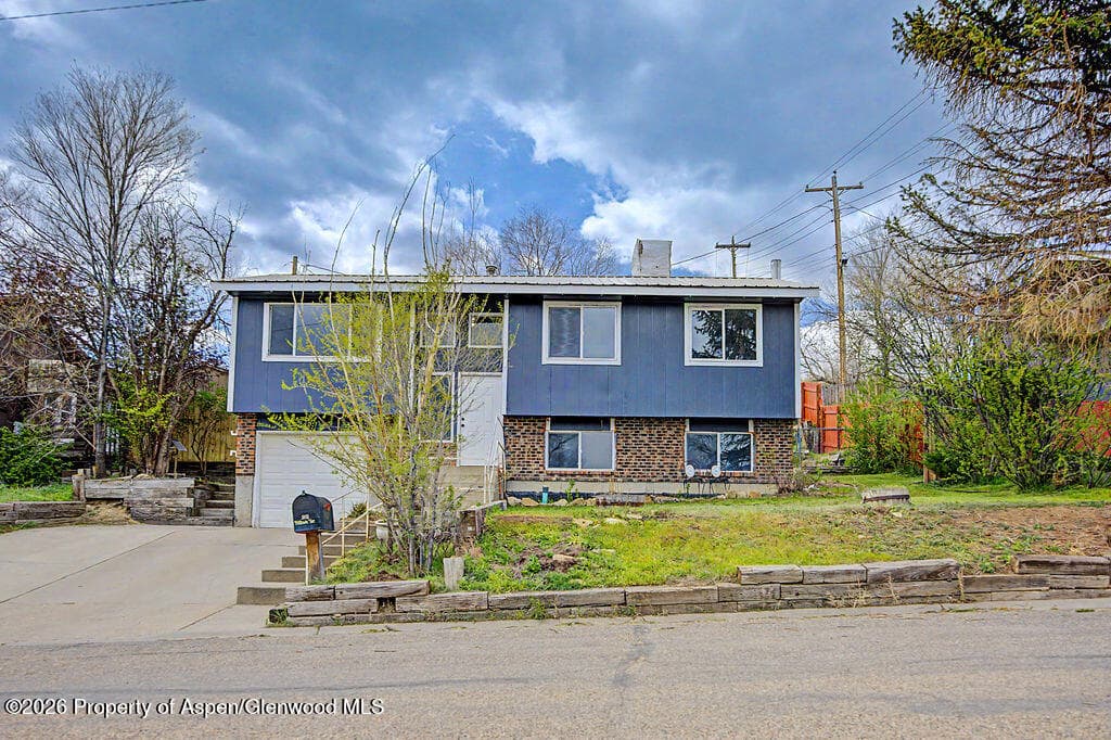 140 Hillside Terrace, Craig, CO 81625 - Photo 1