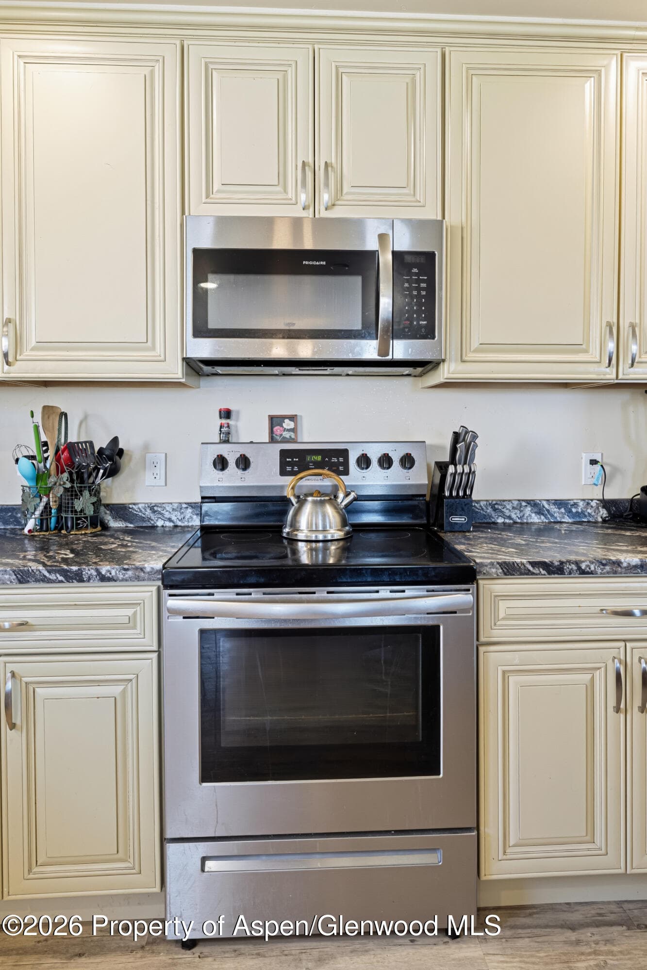 2010 E Ballard Ave, Silt, CO 81652 - Photo 8