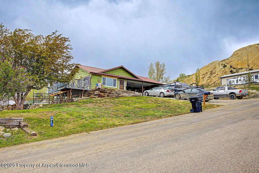 952 Green Street, Craig, CO 81625 - Photo 2
