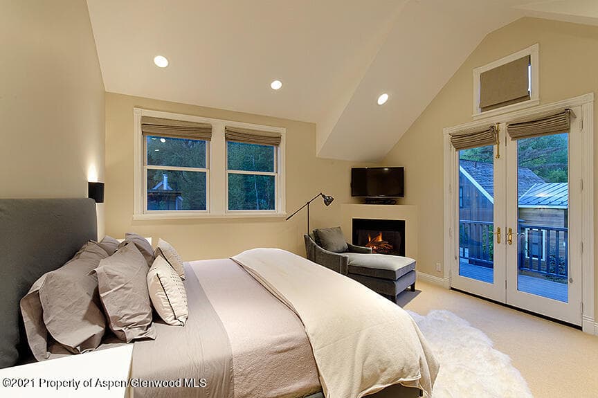 334 W Hallam Street, Aspen, CO 81611 - Photo 6