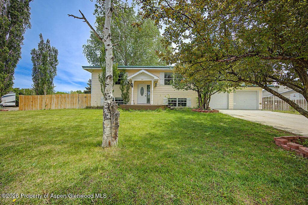 281 Woodbury Drive, Craig, CO 81625 - Photo 3