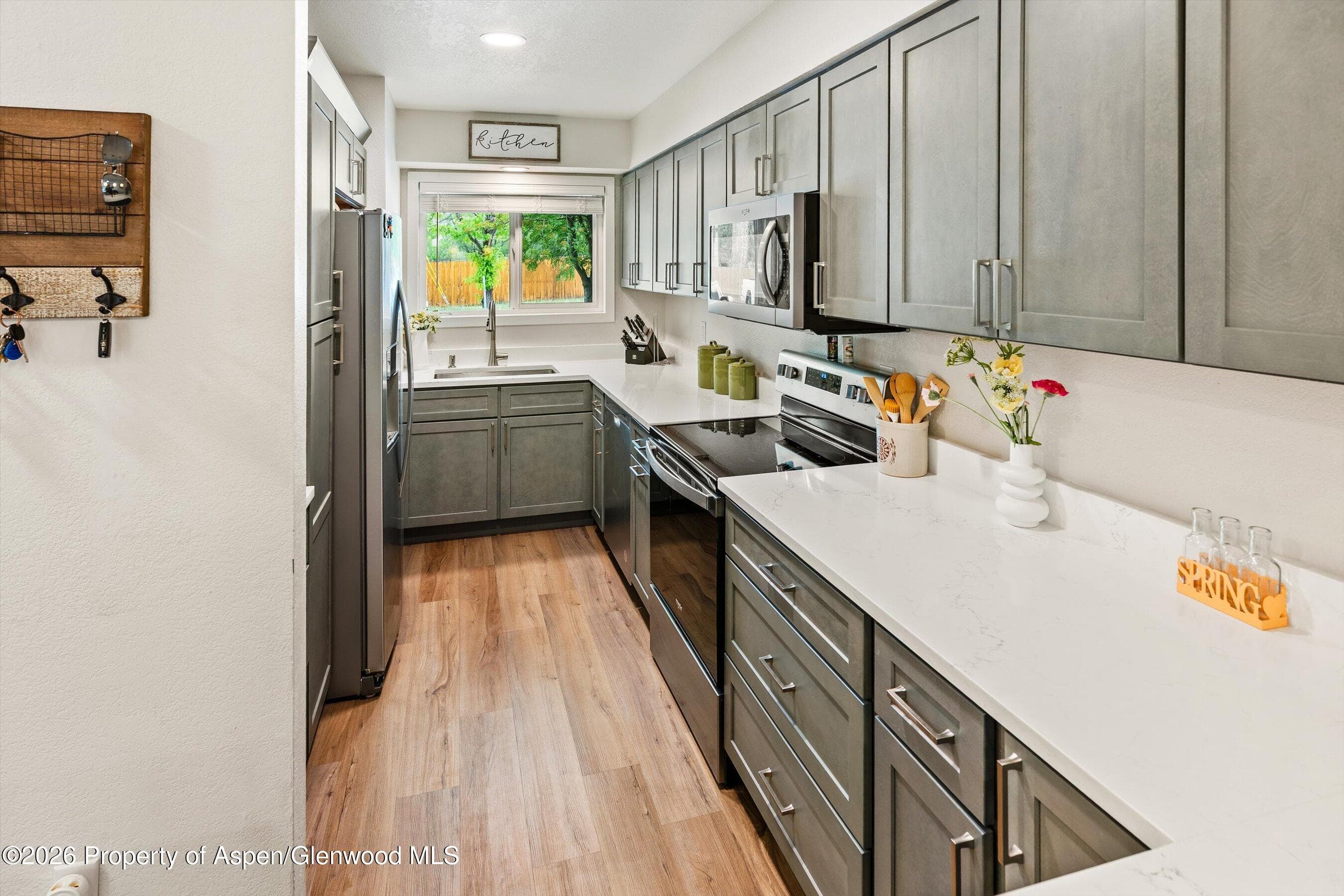 525 N Midland Avenue 3, New Castle, CO 81647 - Photo 9