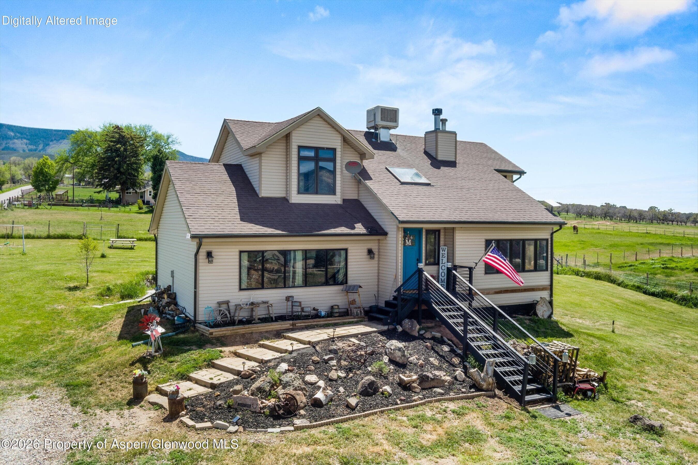 333 Co Rd 337, Parachute, CO 81635 - Photo 1