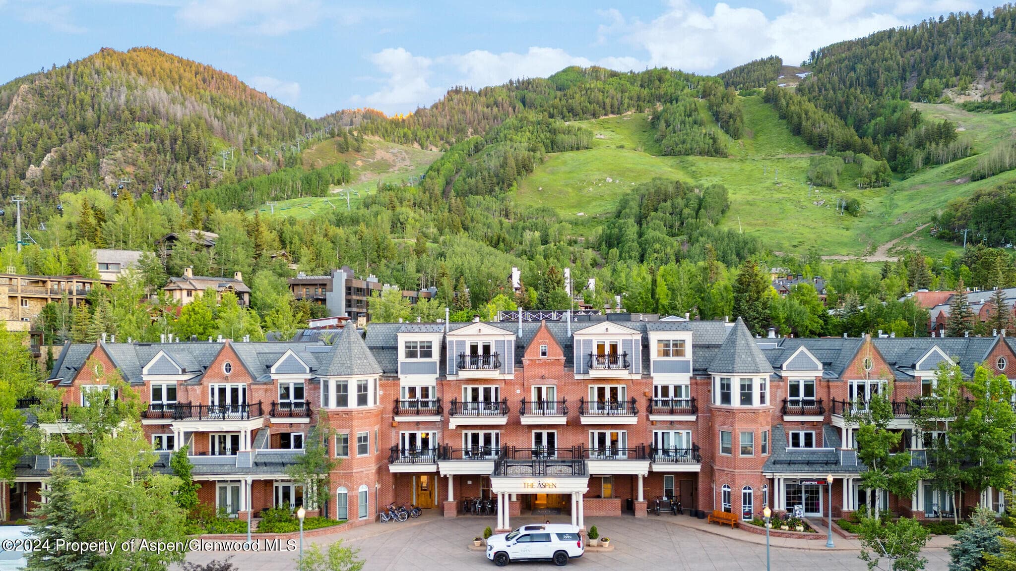 415 E Dean St., Unit 4, Week 32, Aspen, CO 81611 - Photo 1