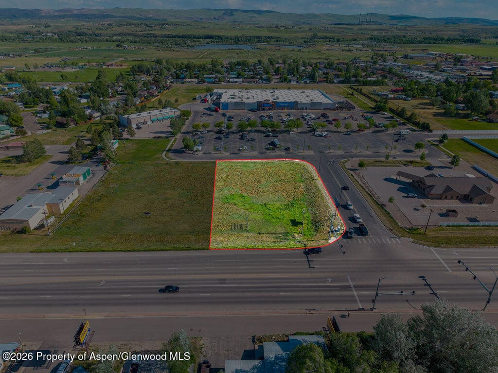 1950 W Victory Way, Craig, CO 81625 - Photo 3