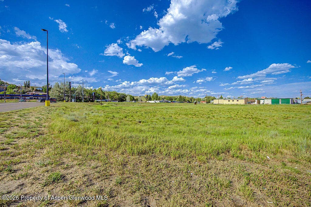 1950 W Victory Way, Craig, CO 81625 - Photo 5