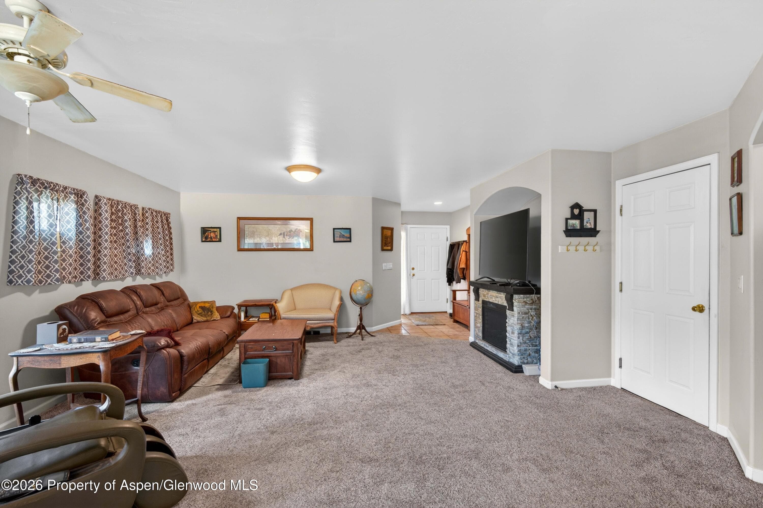 608 Lariat Loop, New Castle, CO 81647 - Photo 5