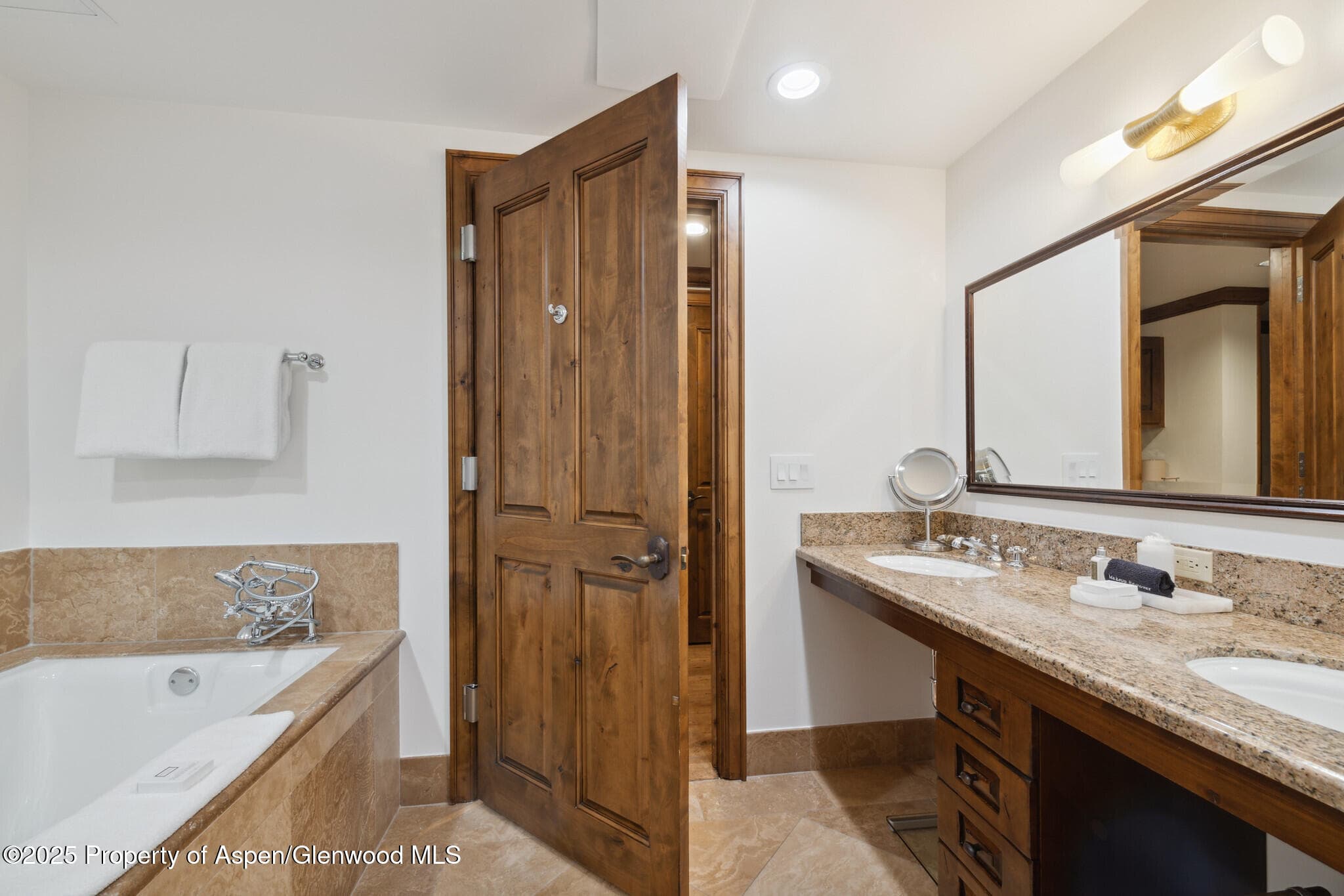 415 E Dean St., Unit 49 Week 33, Aspen, CO 81611 - Photo 23