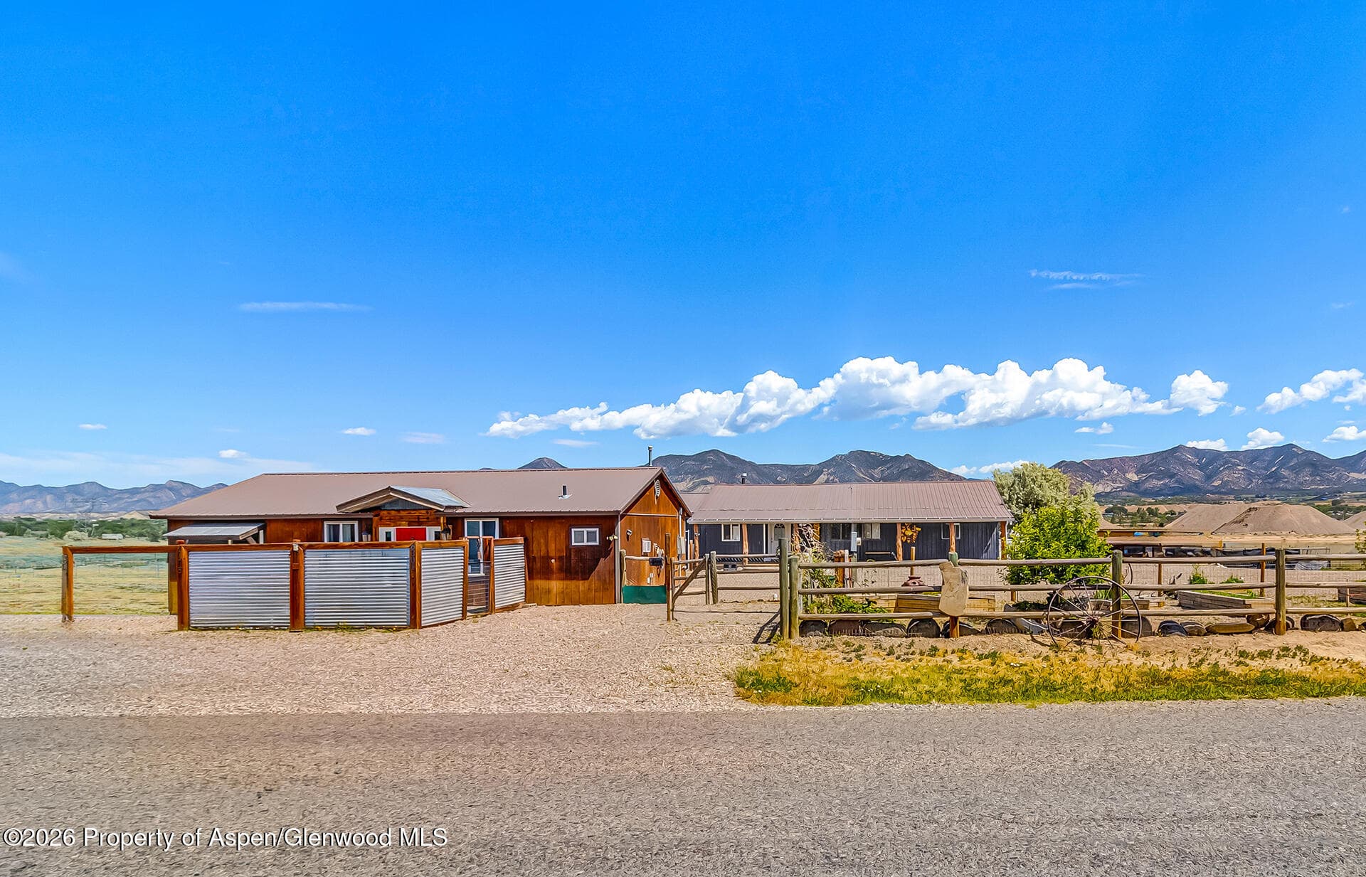 6301 County Road 346, Silt, CO 81652 - Photo 2