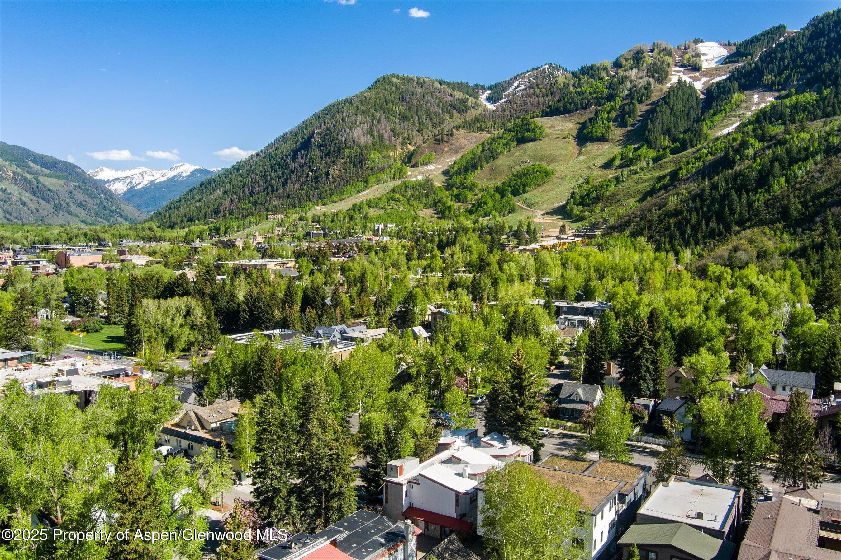 211 W Main Street, Aspen, CO 81611 - Photo 32