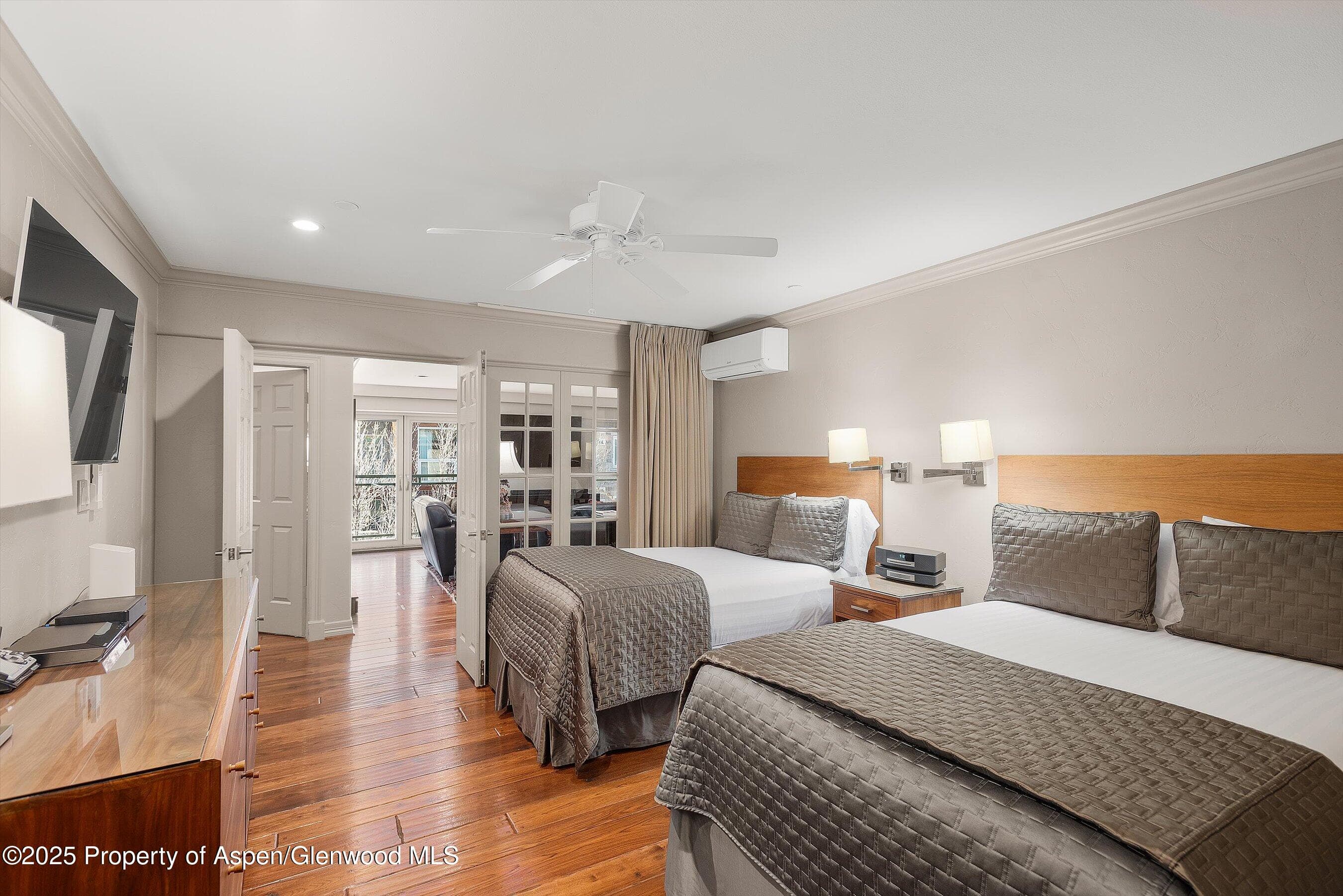 555 E Durant Avenue 4-E, Aspen, CO 81611 - Photo 12