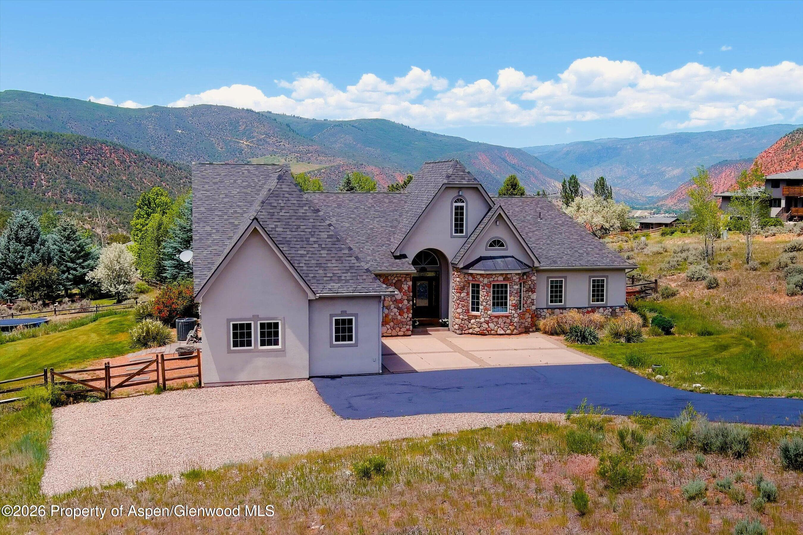 156 Dolores Circle, Glenwood Springs, CO 81601 - Photo 2