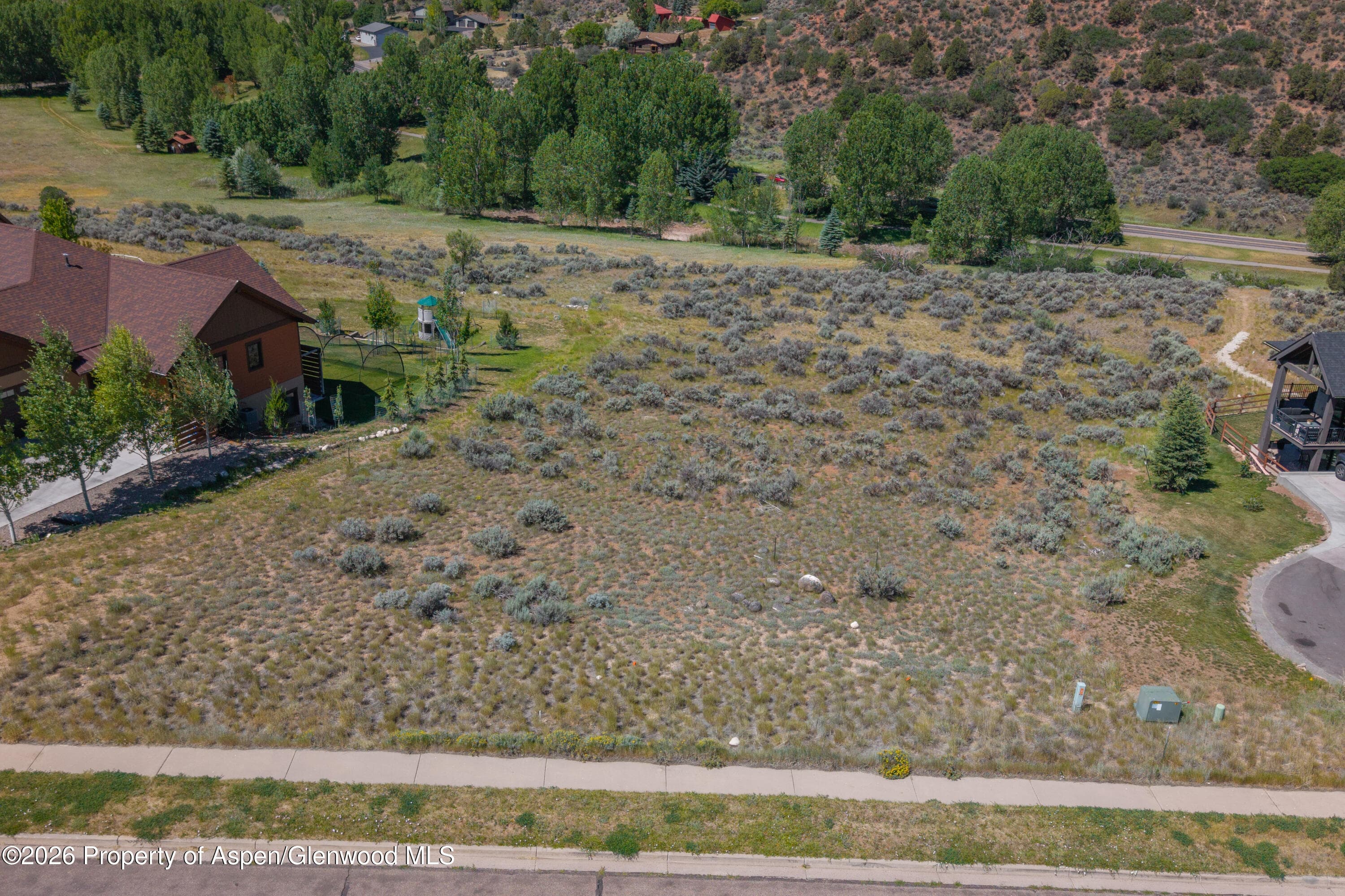 160 Maroon Drive, Glenwood Springs, CO 81601 - Photo 2