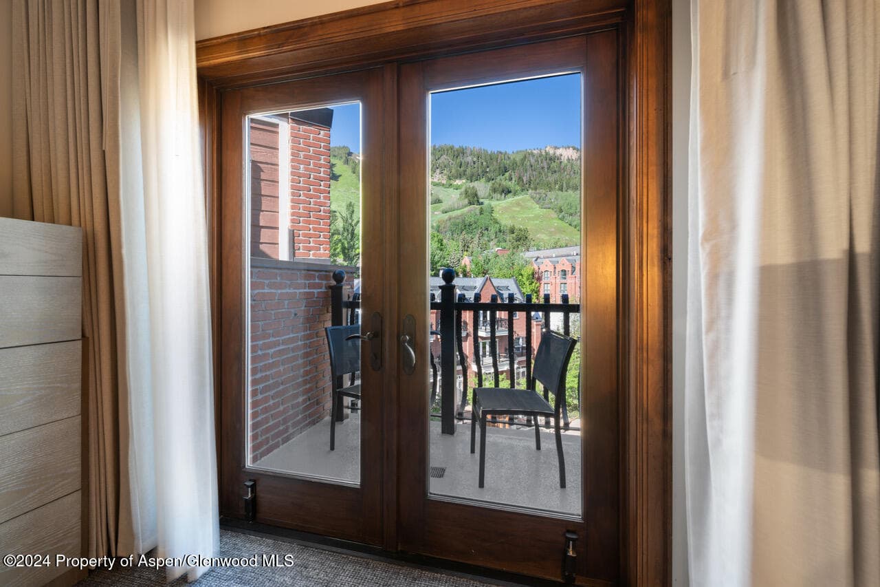415 E Dean St, Unit 45, Week 35, Aspen, CO 81611 - Photo 28