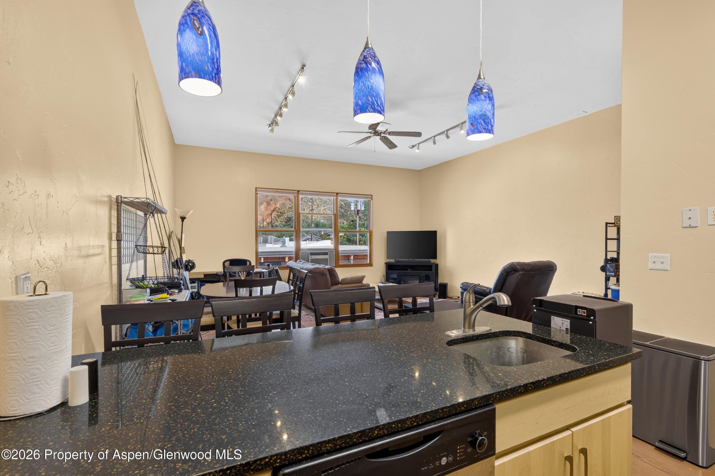 386 W Main Street 6, New Castle, CO 81647 - Photo 7