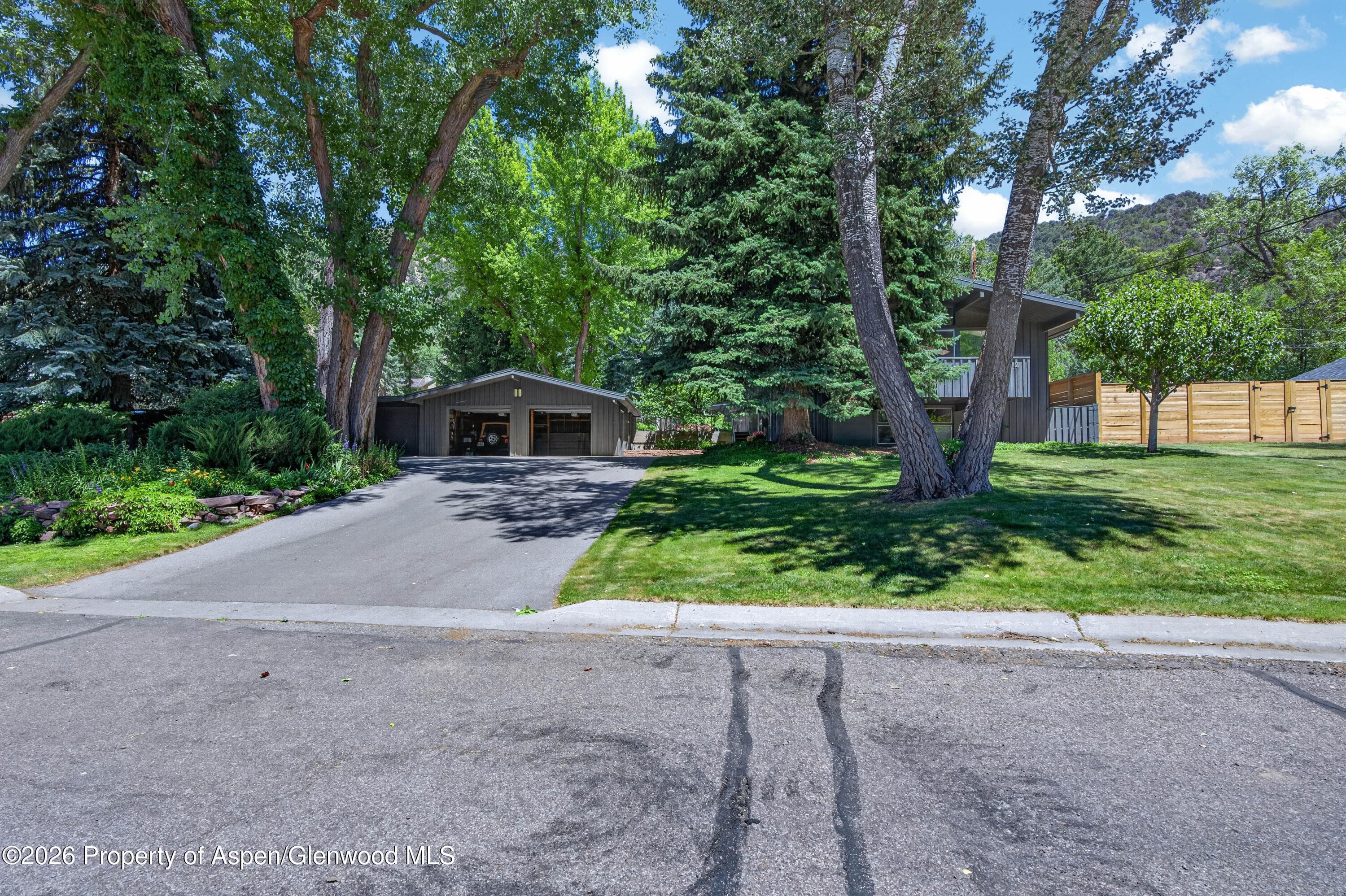 1622 Bennett Avenue, Glenwood Springs, CO 81601 - Photo 3