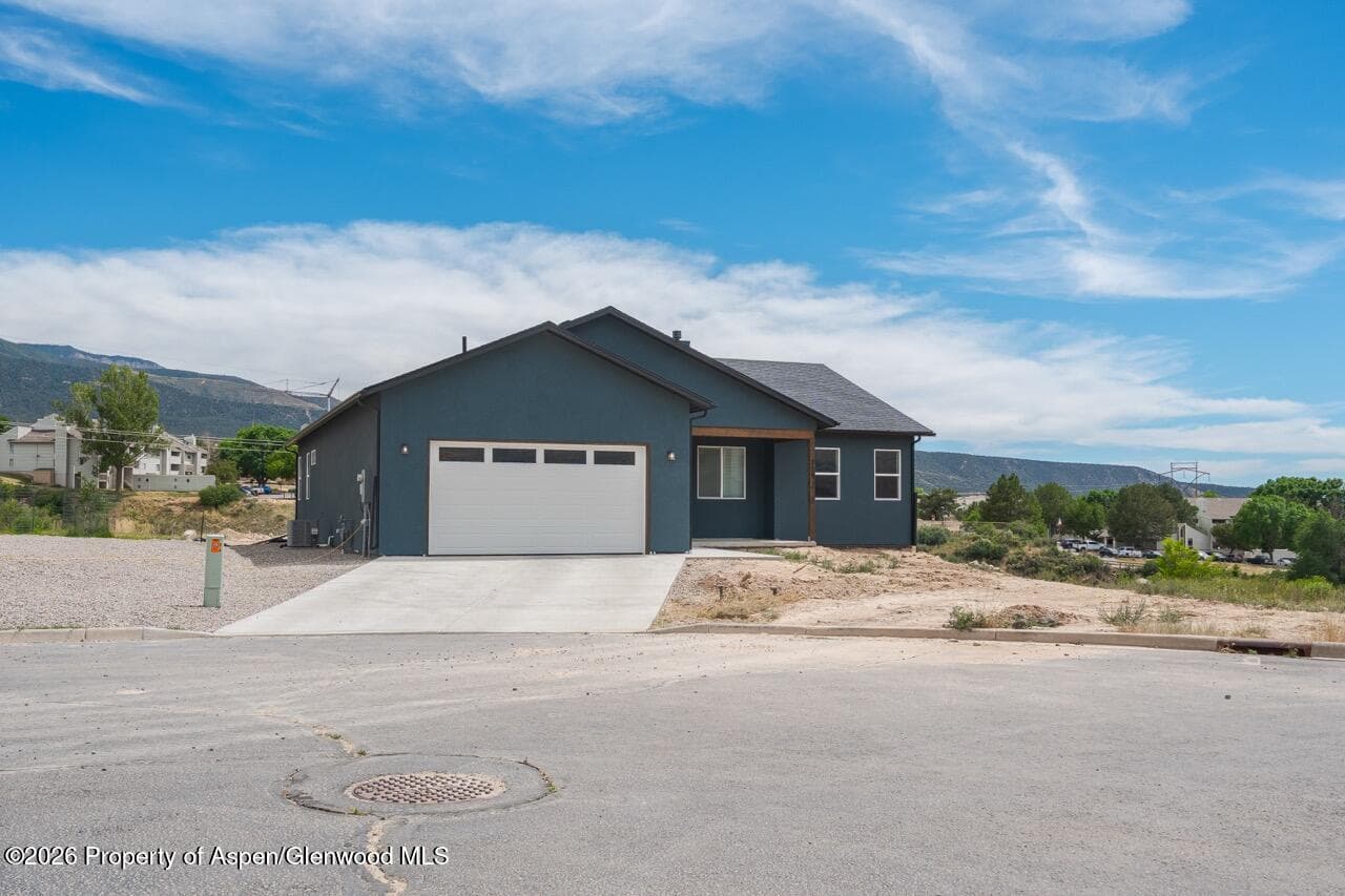 318 Eagle Ridge Drive, Parachute, CO 81635 - Photo 2