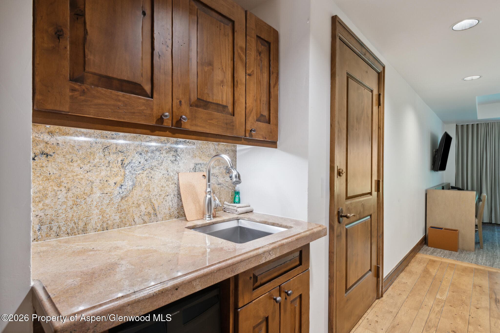415 E Dean St, Unit 42, Wks 26 & 27, Aspen, CO 81611 - Photo 32