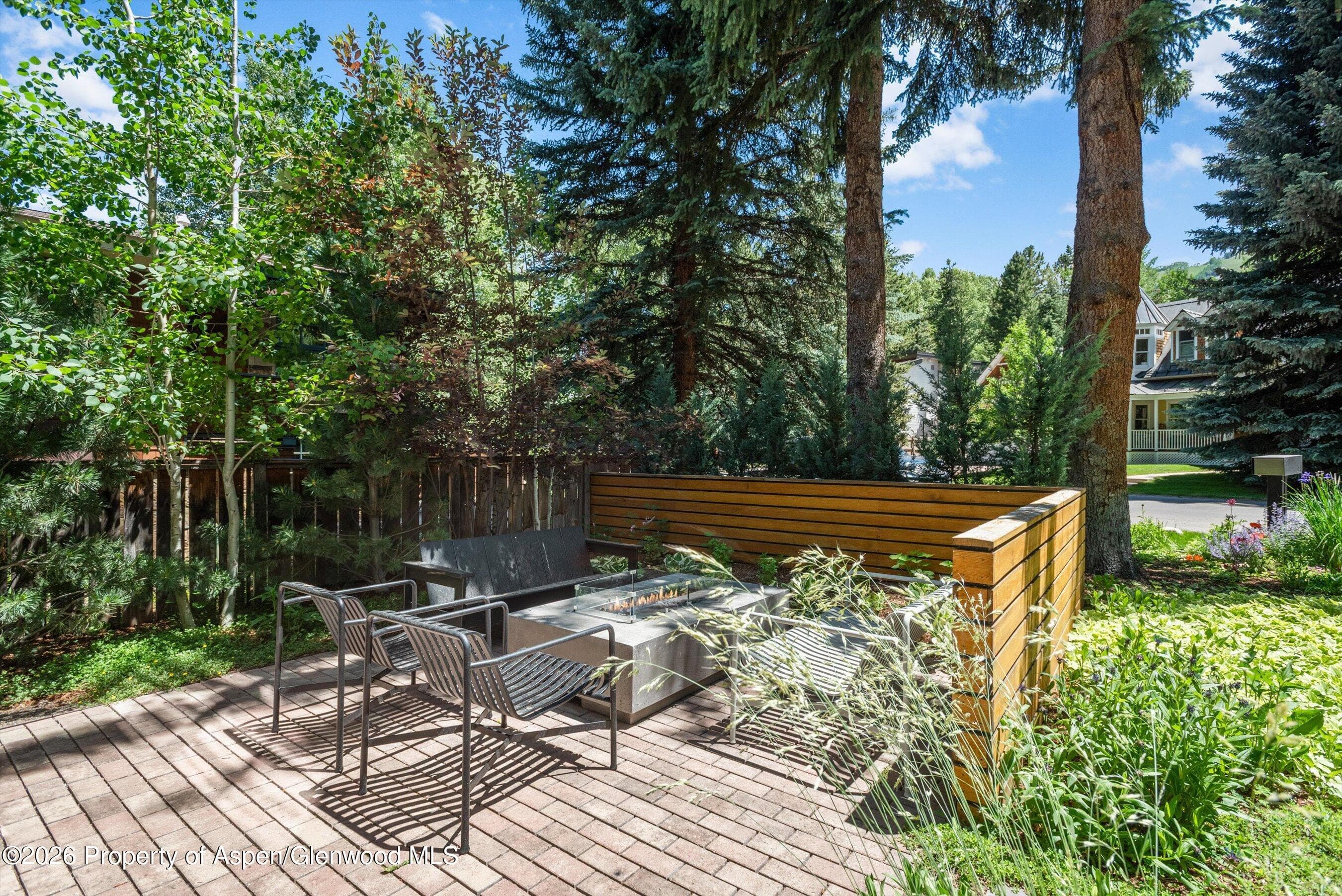 614 W North Street, Aspen, CO 81611 - Photo 23