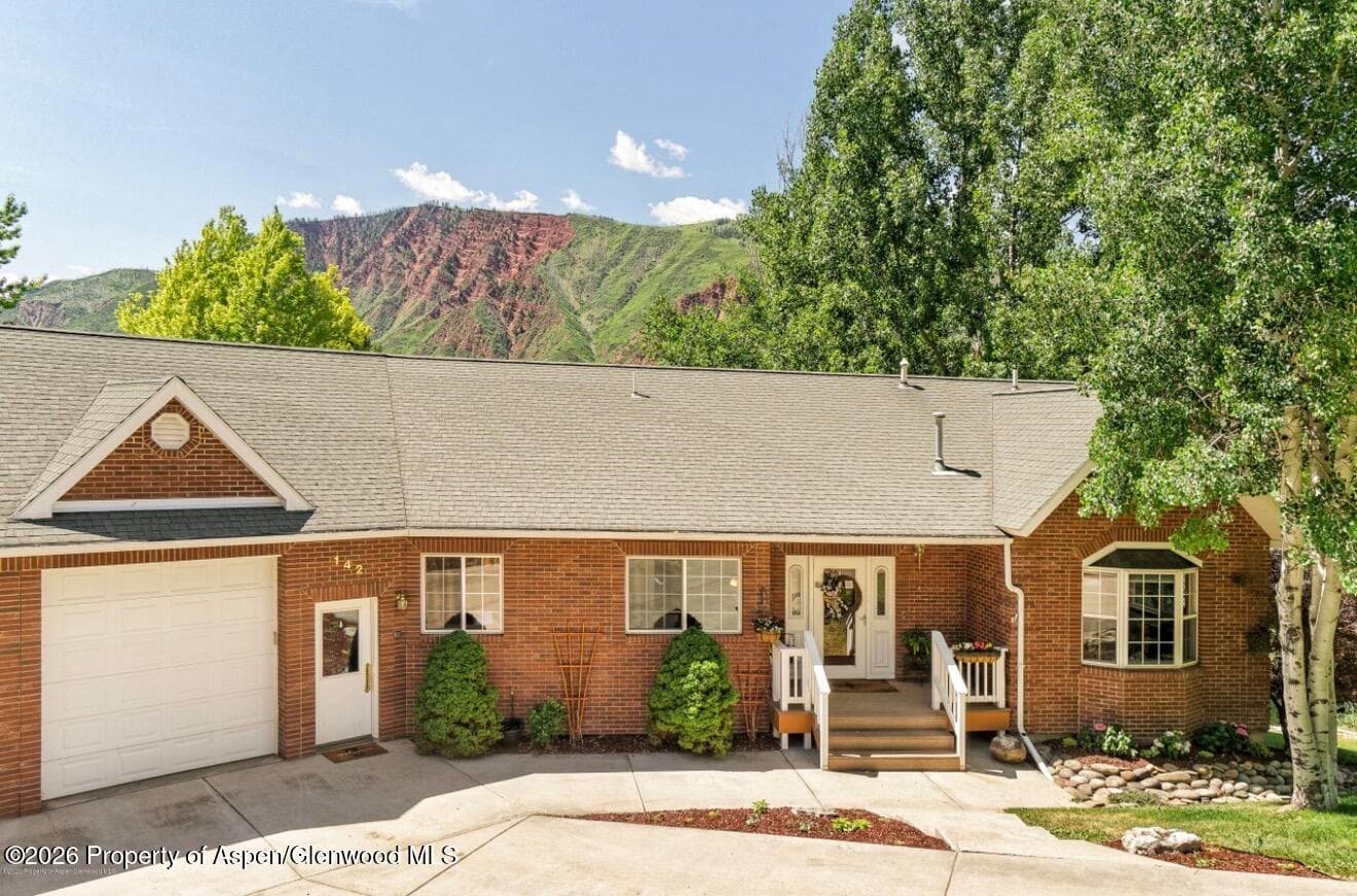 142 Tanager Drive, Glenwood Springs, CO 81601 - Photo 1