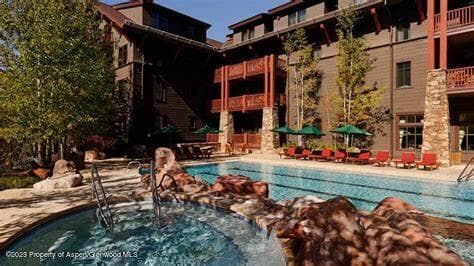 75 Prospector Road 8402-24, Aspen, CO 81611 - Photo 15